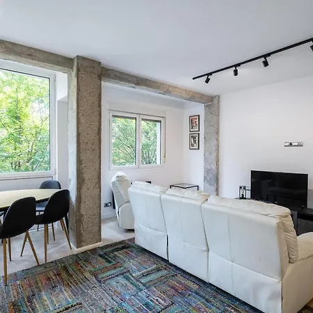 Aldapa By People San Sebastián