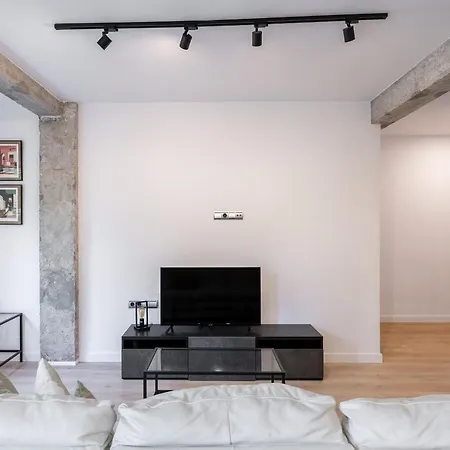 Aldapa By People Apartmán *