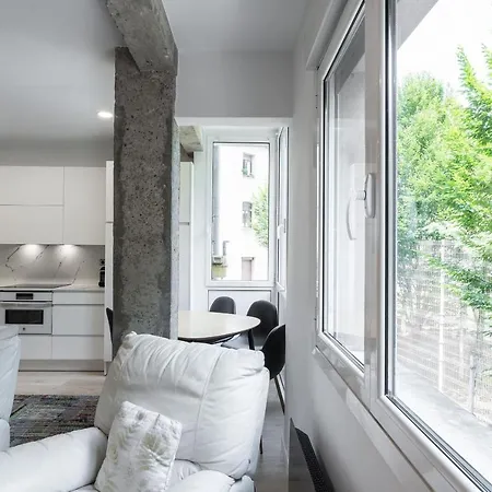 Aldapa By People * San Sebastián