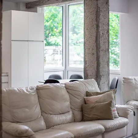 Aldapa By People Apartmán *